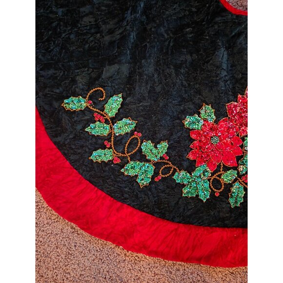 Vintage Velvet Tree Skirt Sequined Poinsettias & Holly Embroidery Ruffle Trim - Picture 4 of 10